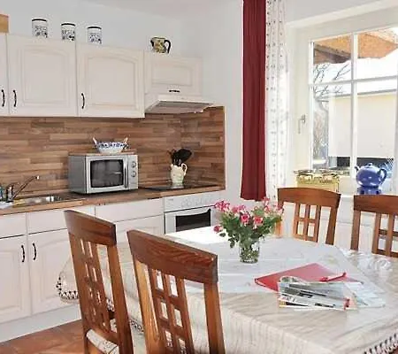 Prázdninový dům Karolas Landhus Unterm Reetdach