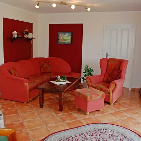 Prázdninový dům Karolas Landhus Unterm Reetdach